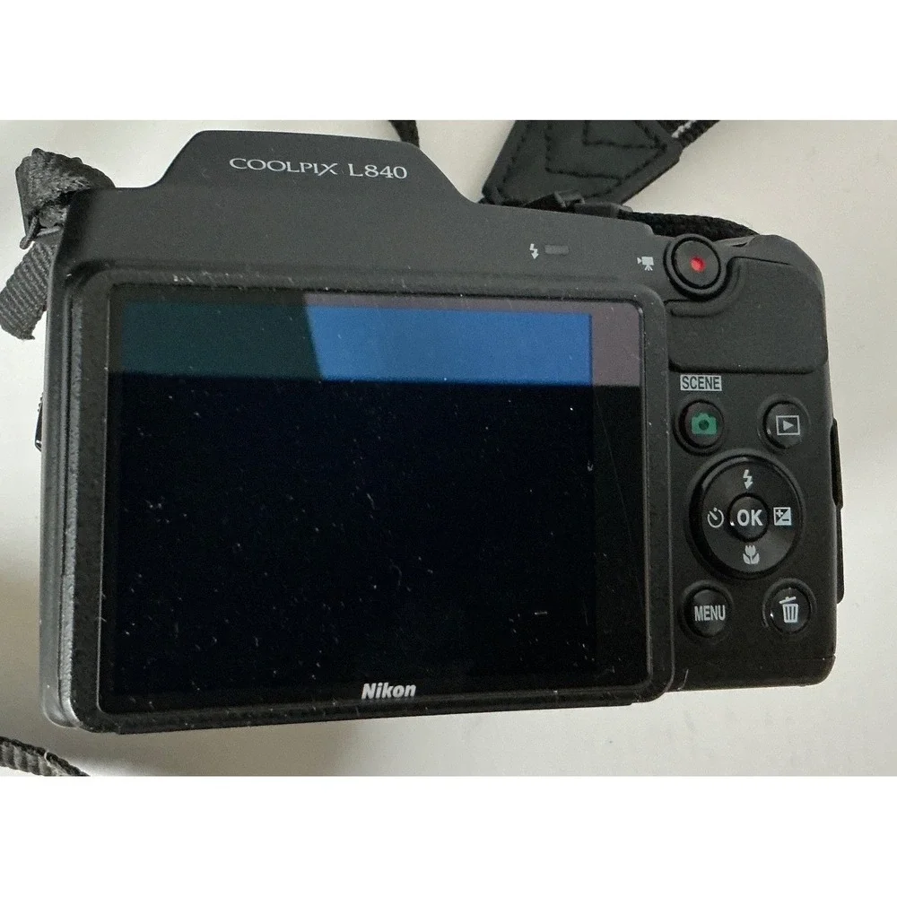 Nikon Coolpix‎ L840 Digital Camera 38x Zoom Black Case Logic Bag Bundle